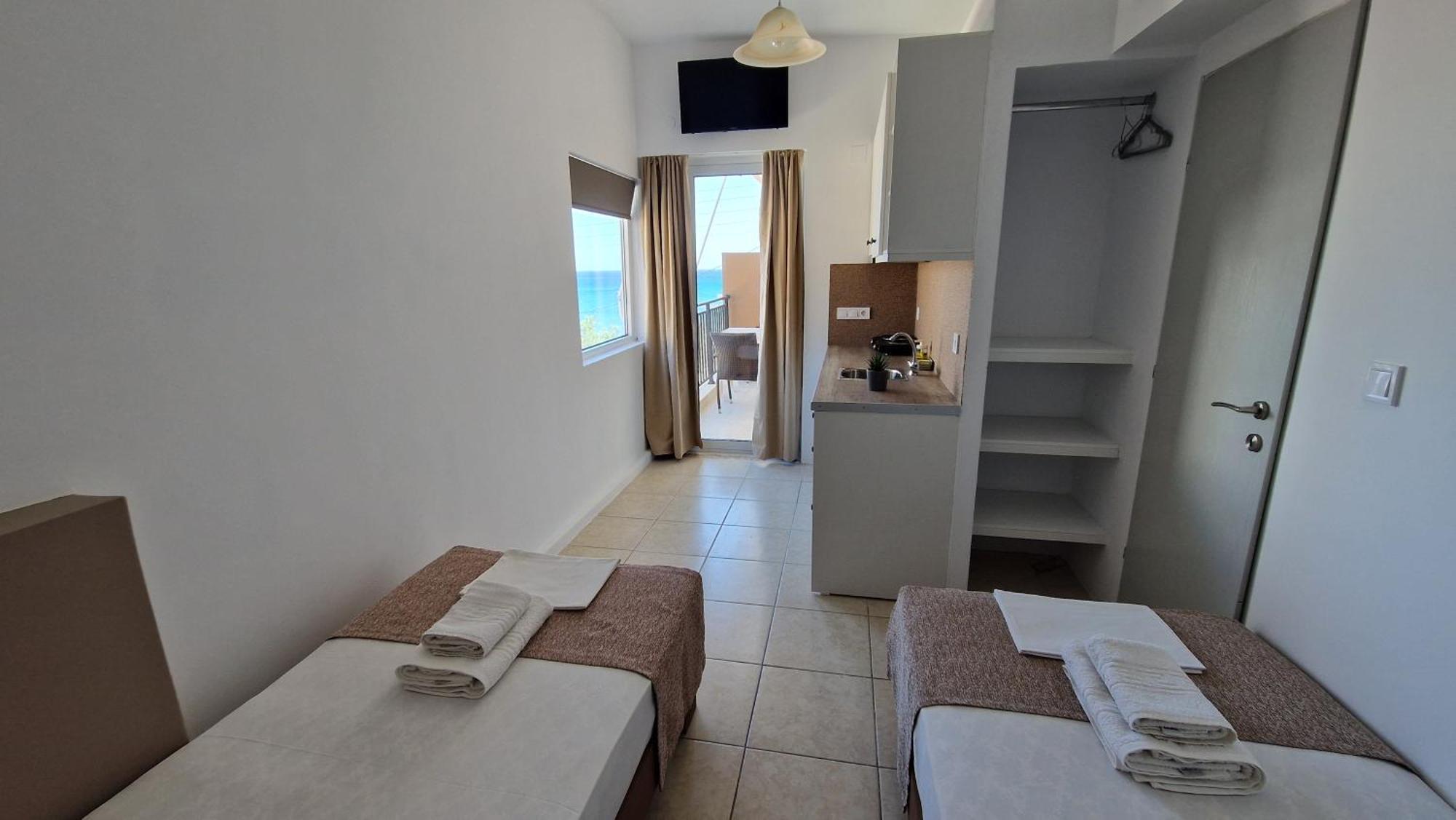 Edelweiss Aparthotel Tsoutsouros  Exterior photo