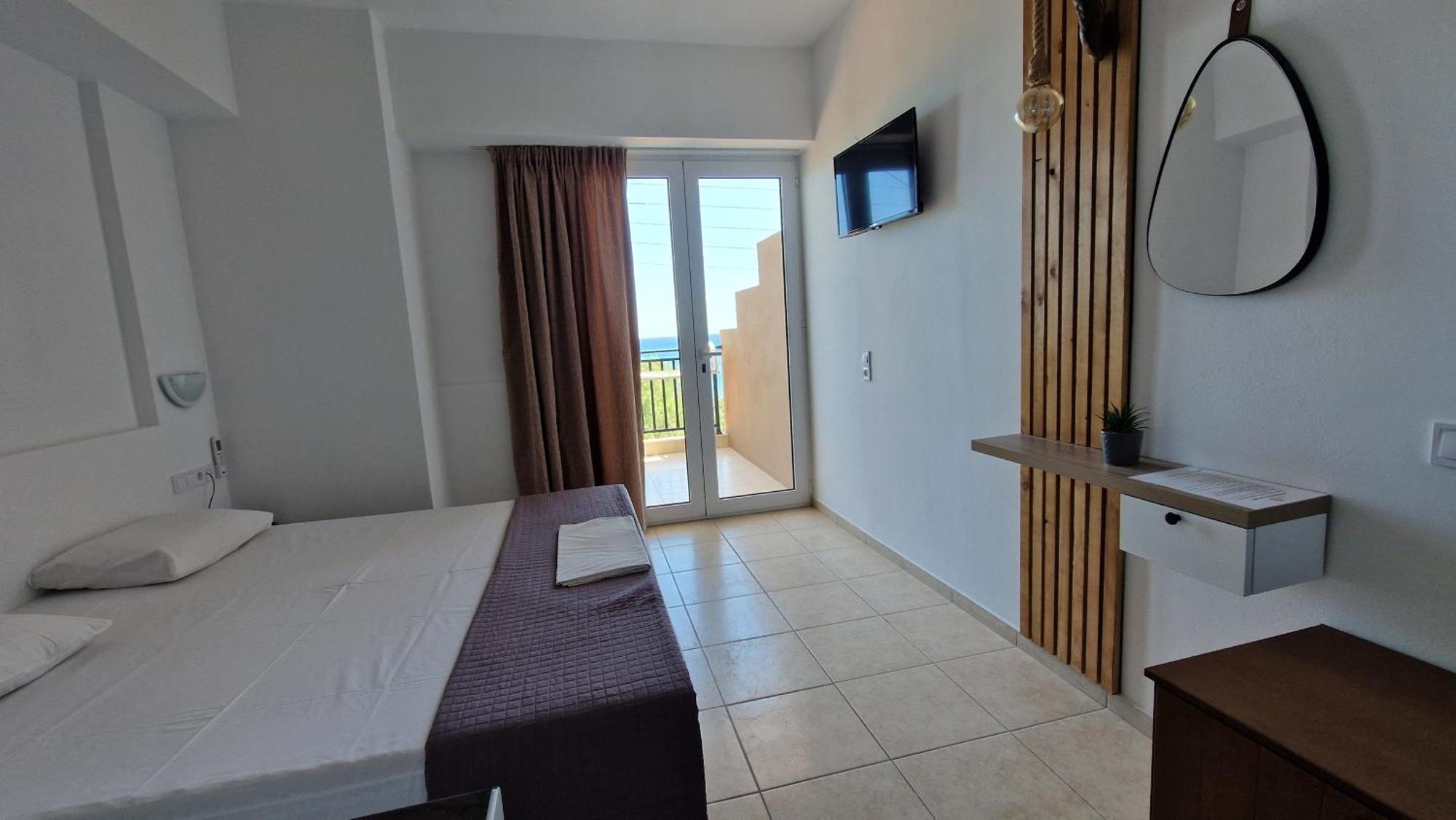 Edelweiss Aparthotel Tsoutsouros  Exterior photo